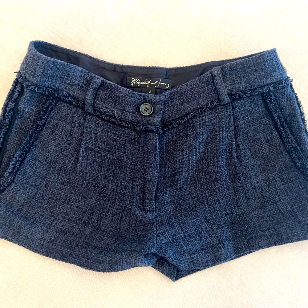 🆕 Elizabeth & James Tweed shorts size 2